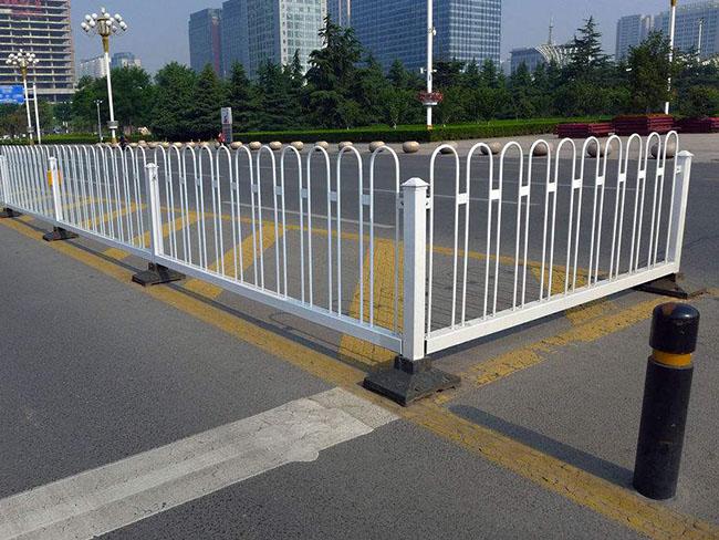 交通護(hù)欄案例